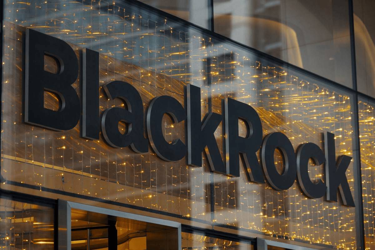 Sự tăng giá của Bitcoin đưa giá trị tài sản quản lý của quỹ ETF BlackRock lên tới 2 tỷ USD